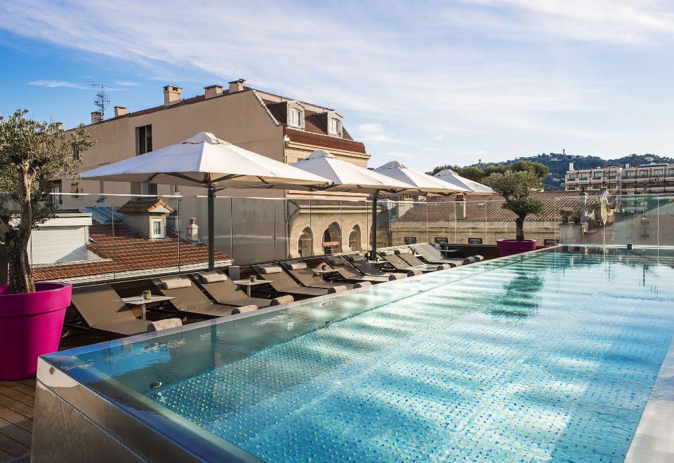 Five Seas by Inwood Hotels